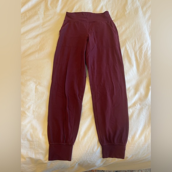 lululemon align joggers - Picture 2 of 2